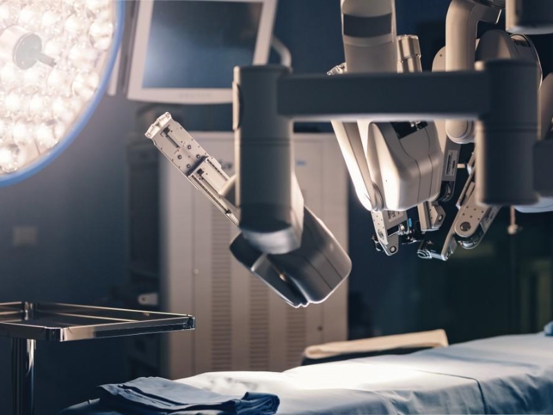 Robotic Surgery For Cancer Patient